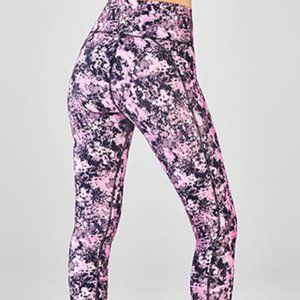 NWT Fabletics Define PowerHold® High-Waisted 7/8 Legging